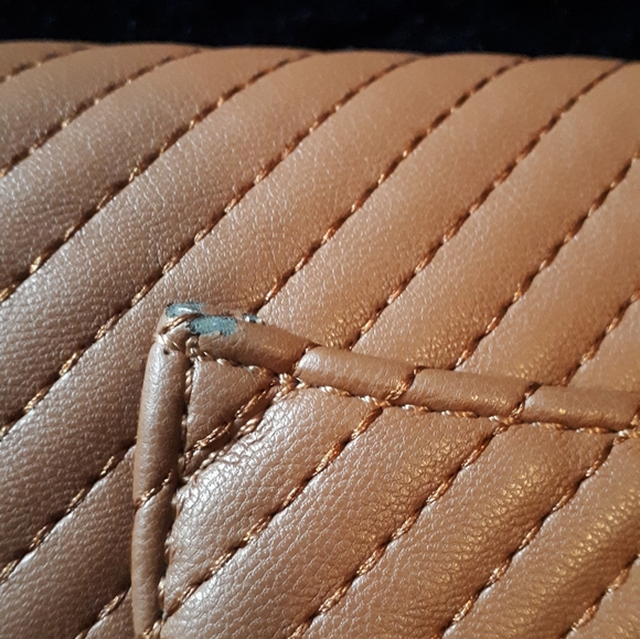 cross bag - Picture 3 of 8